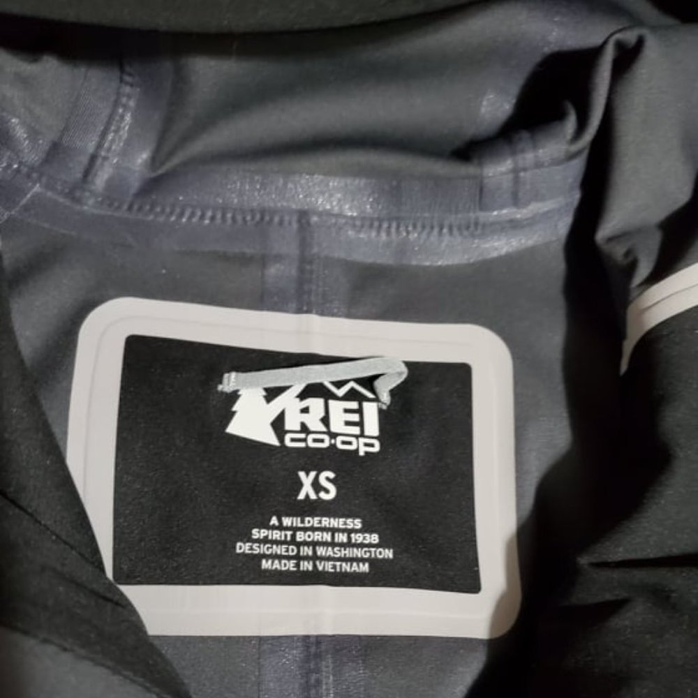 REI Motility rain jacket New with tags* XS 🍁 - Picture 10 of 12